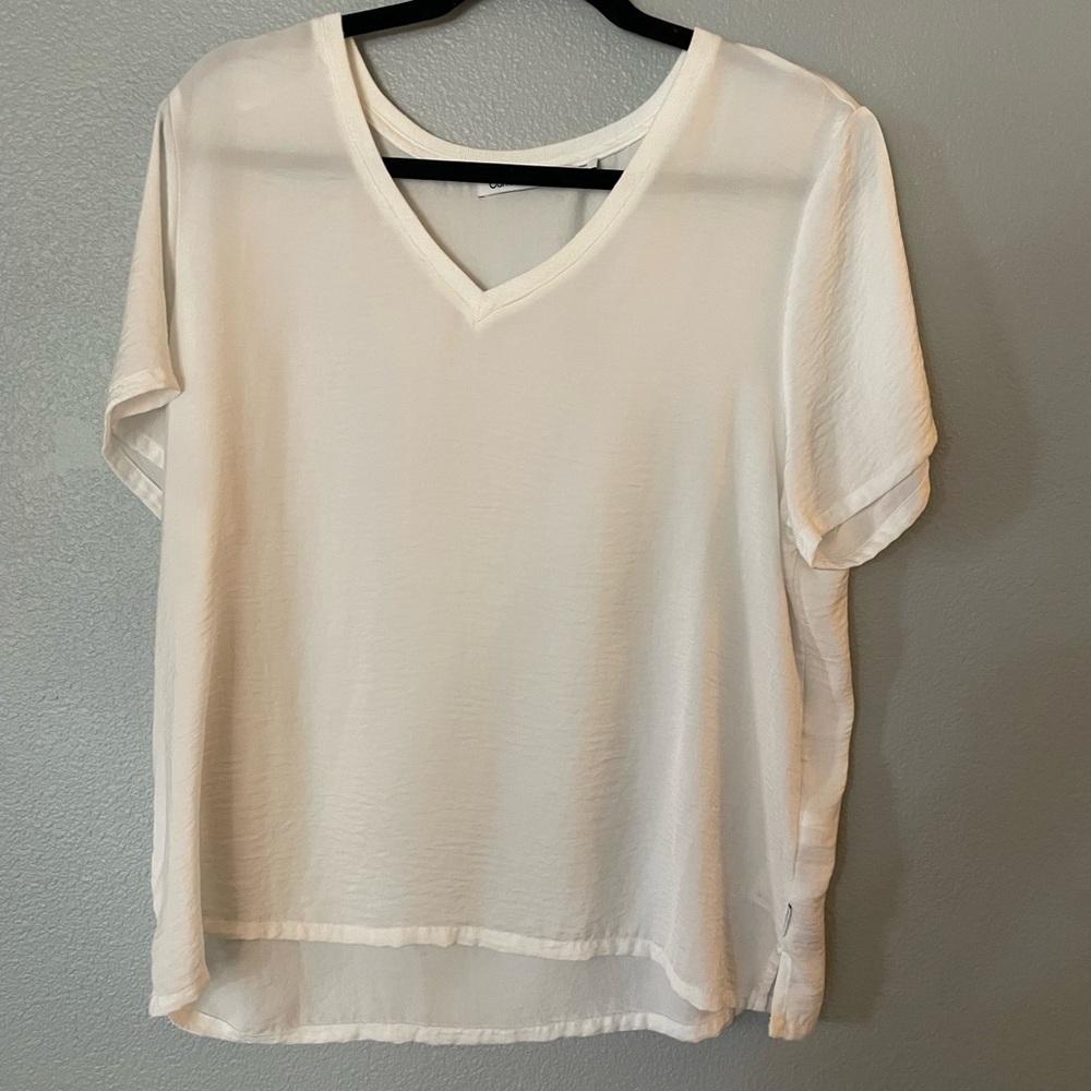 Calvin Klein Jeans (Brand).       Size L